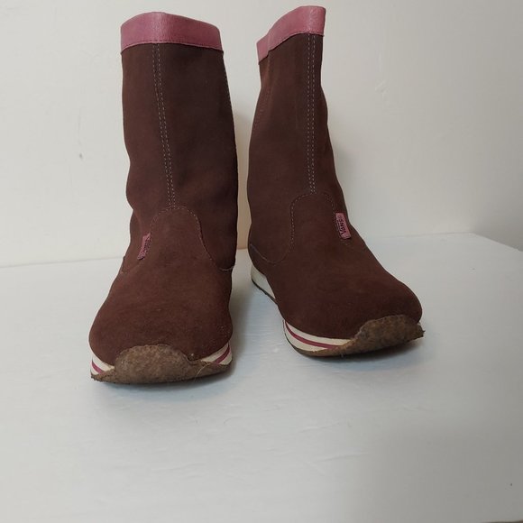 Vans "Savanna" Leather Suede Pink Trim Boots - Picture 2 of 8